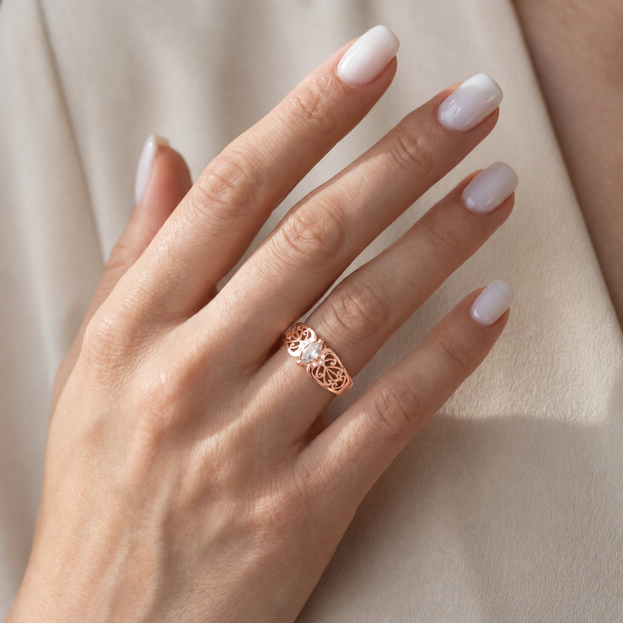 Rose Gold Petal Ring Emerald 10K — Penelope