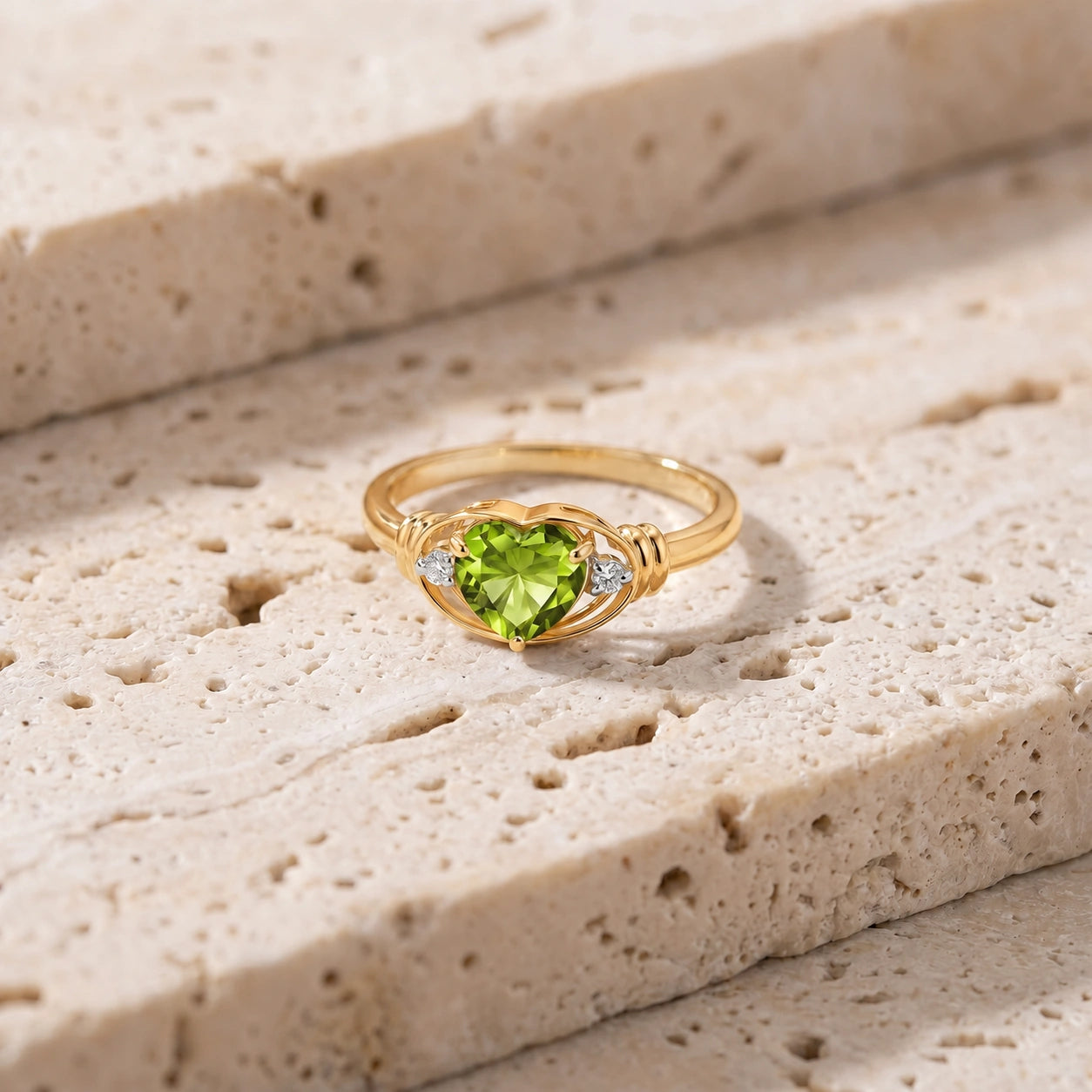 Yellow Gold Belle Ring Peridot 10K — Pierina