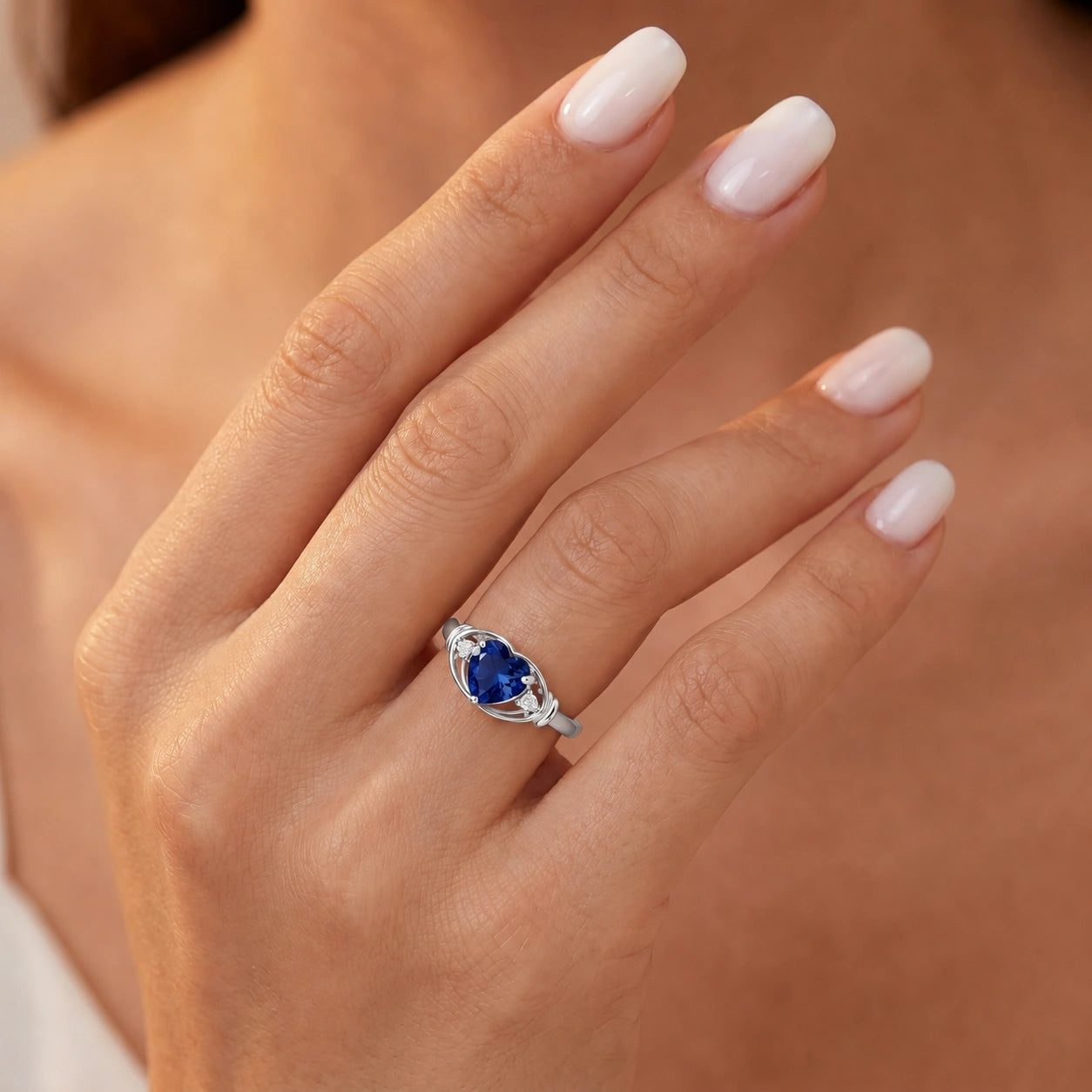 White Gold Diamond & Sapphire — Ortensia