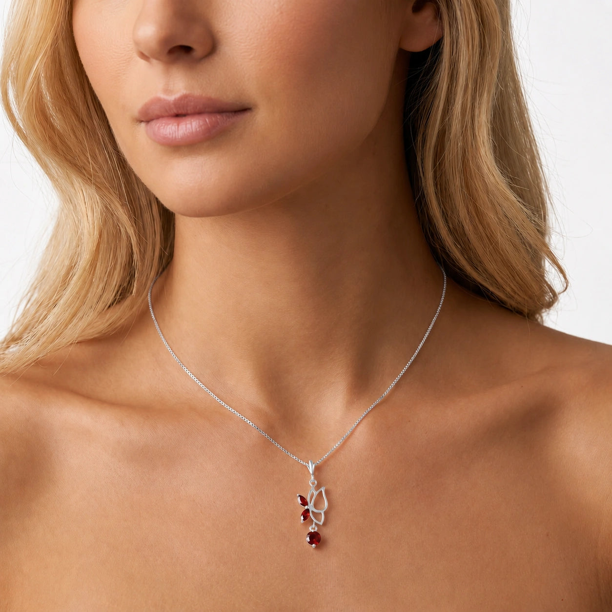 White Gold Garnet — Palmina