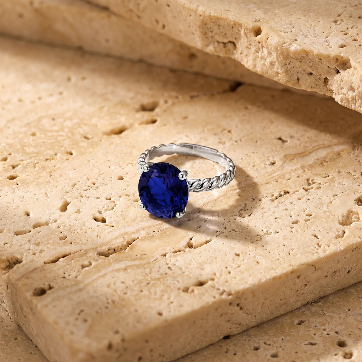 White Gold Sapphire — Palmira