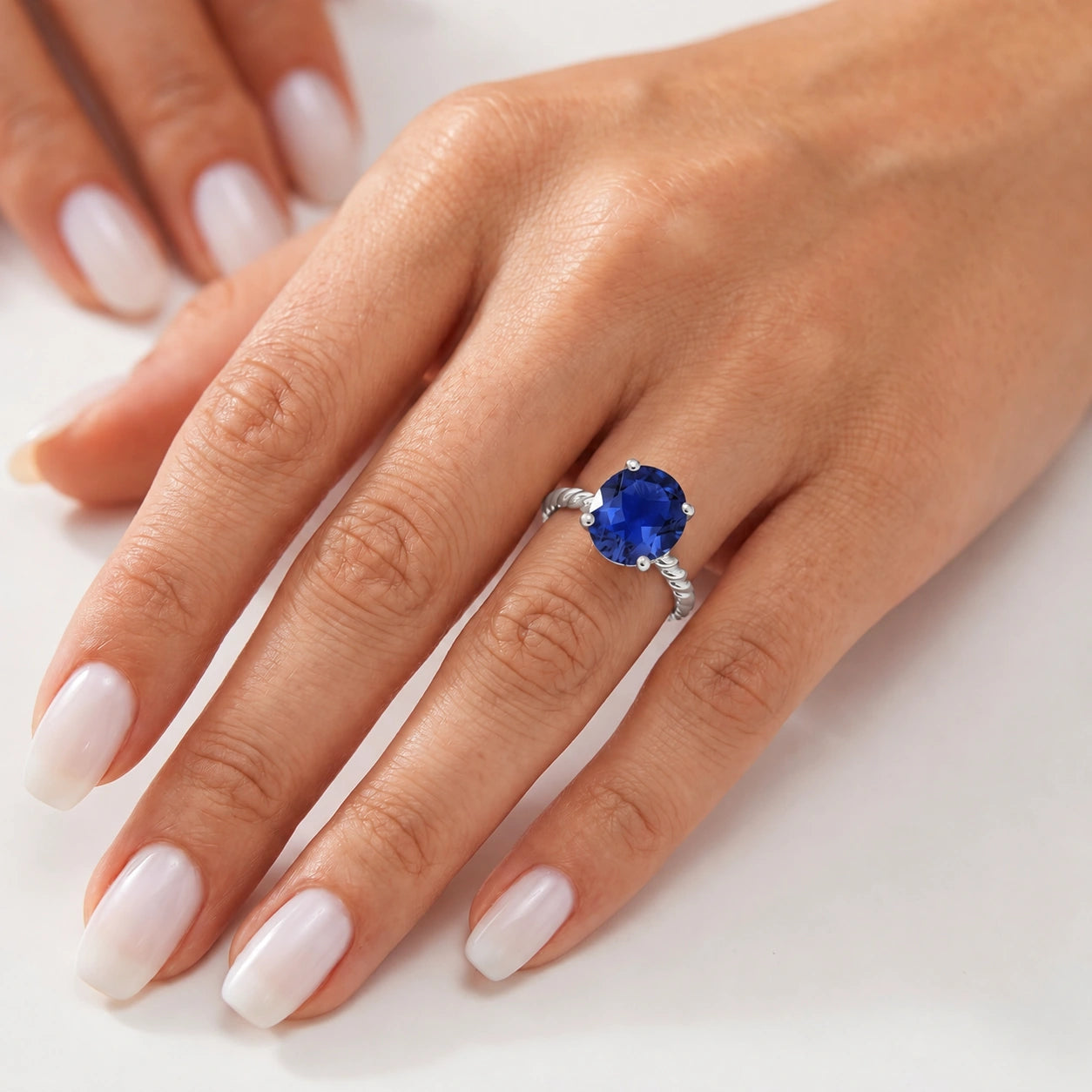 White Gold Sapphire — Palmira