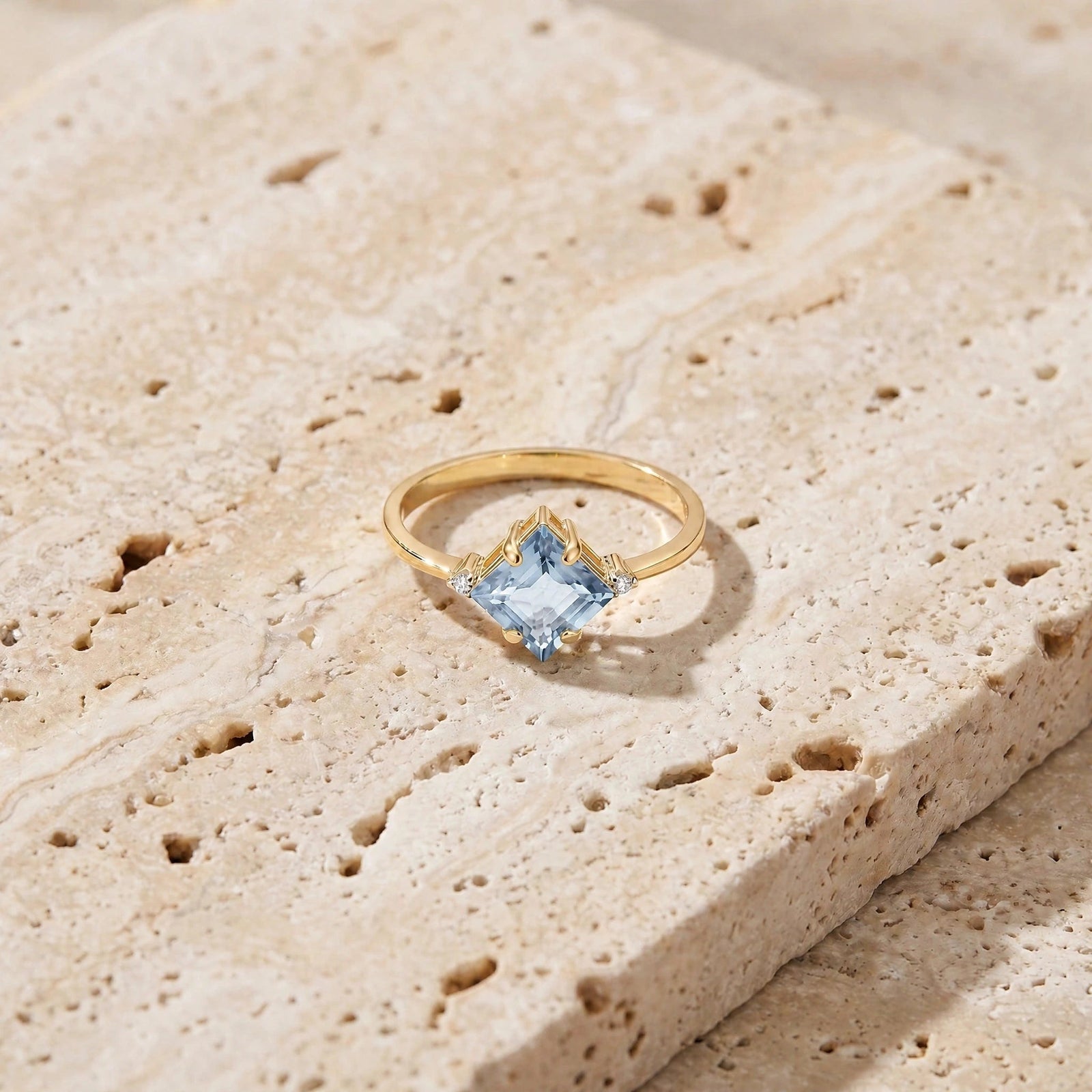 Yellow Gold Aquamarine & Diamond — Paloma