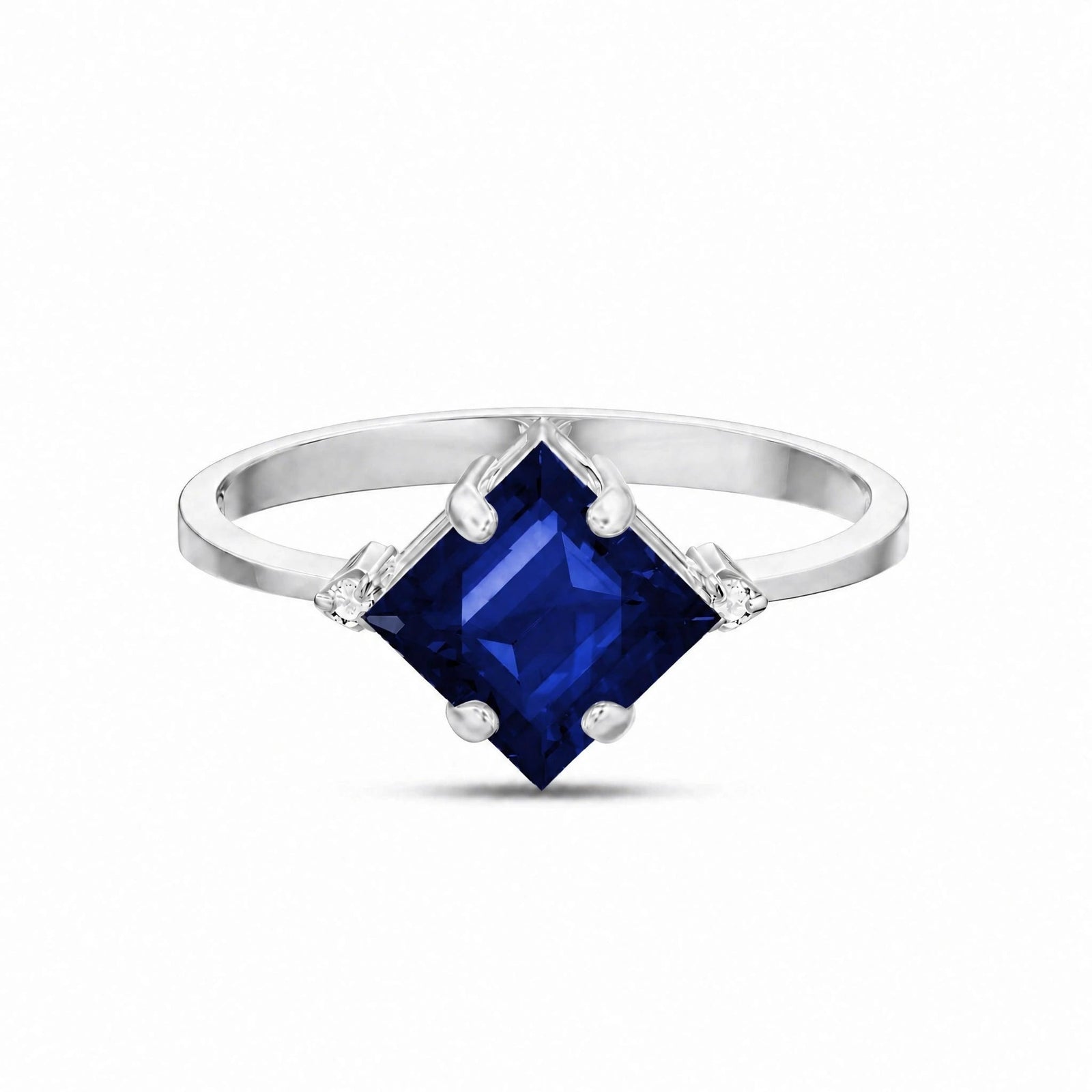 White Gold Belle Ring Sapphire 10K — Luciana