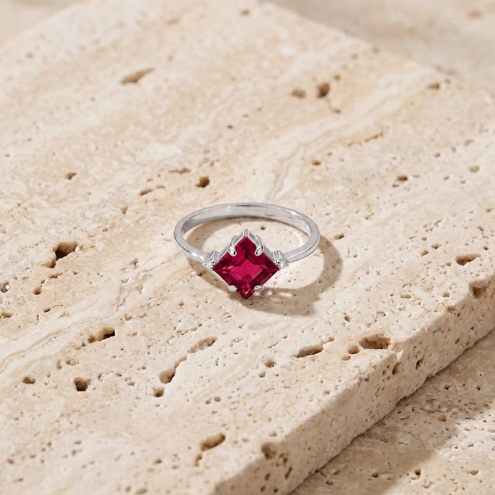 White Gold Belle Ring Ruby 10K — Luciana