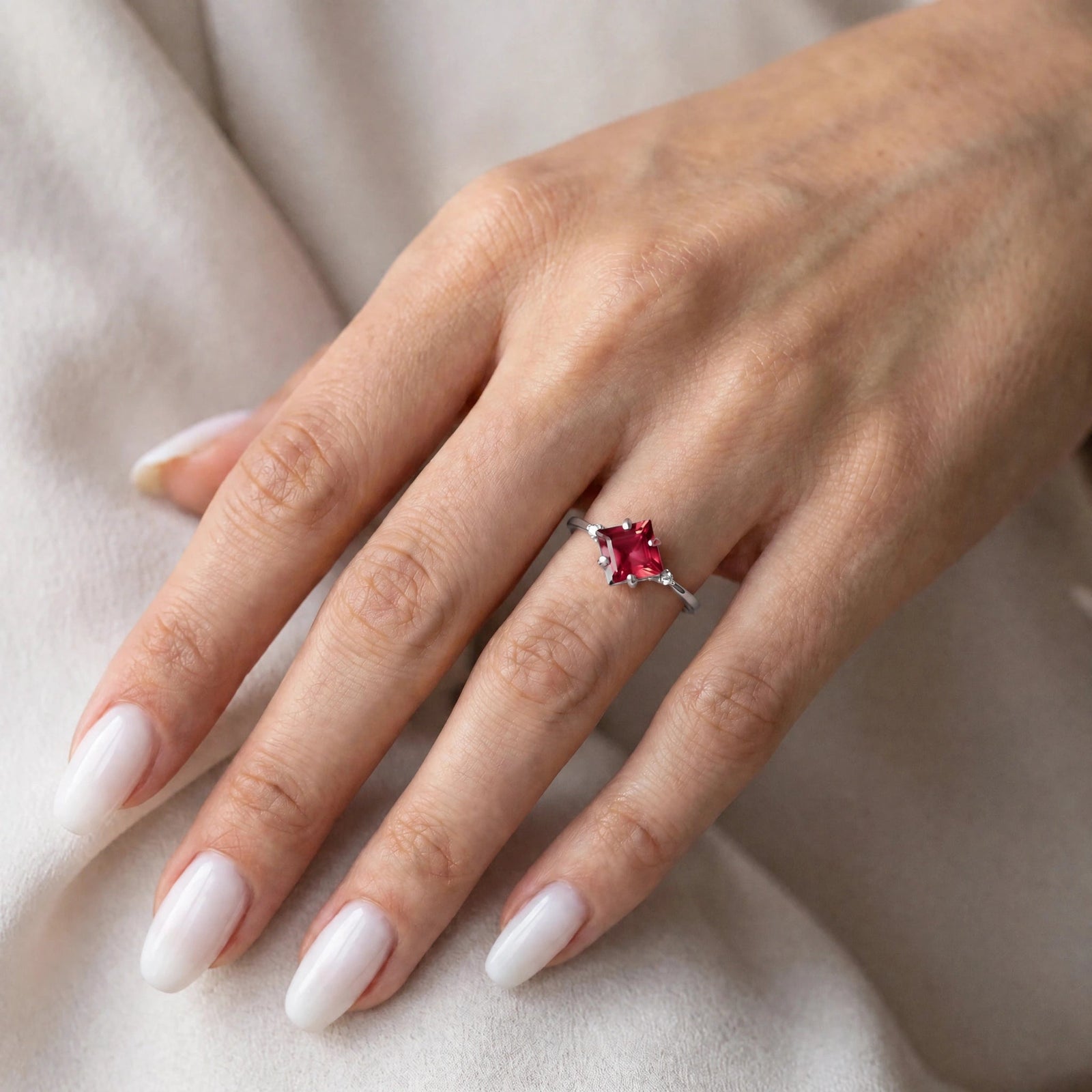 White Gold Belle Ring Ruby 10K — Luciana