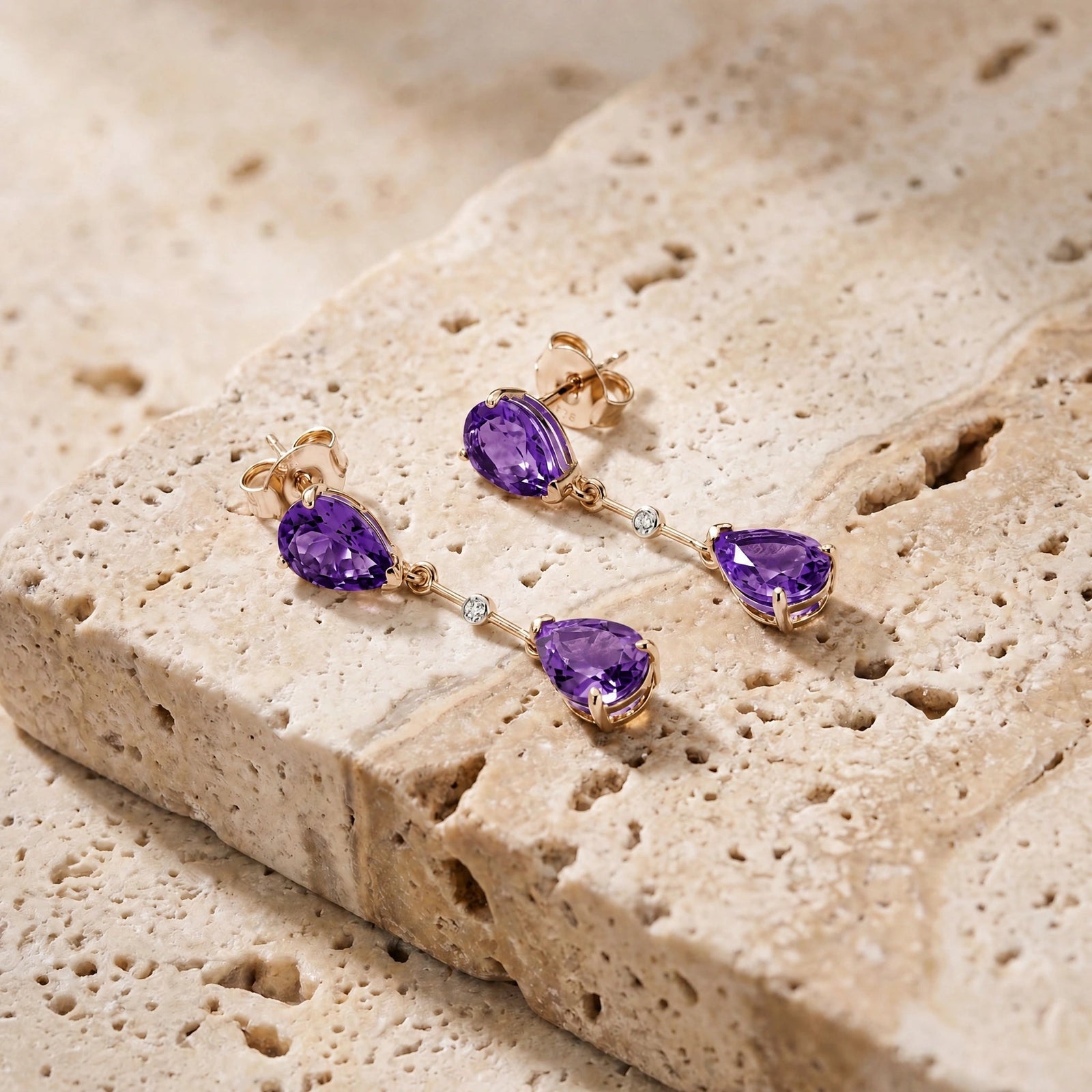 Yellow Gold Heritage Earrings Amethyst 10K — Paola