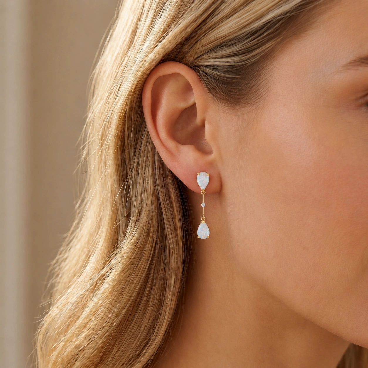 Yellow Gold Heritage Earrings Opal 10K — Paola