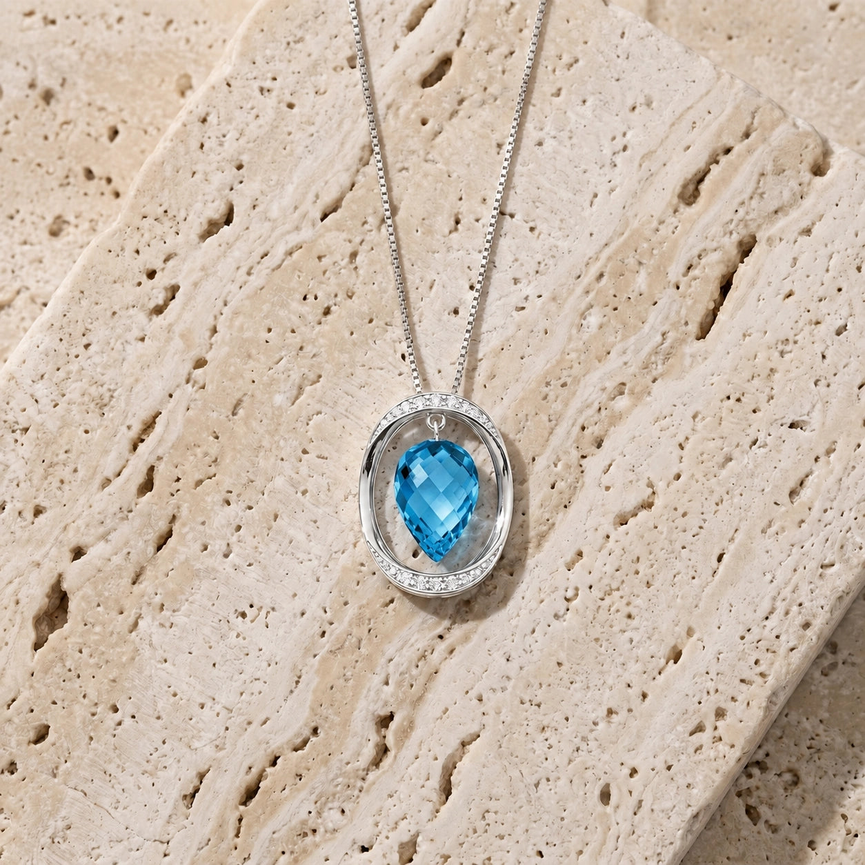 White Gold Pendant Necklace Blue Topaz 10K — Tecla