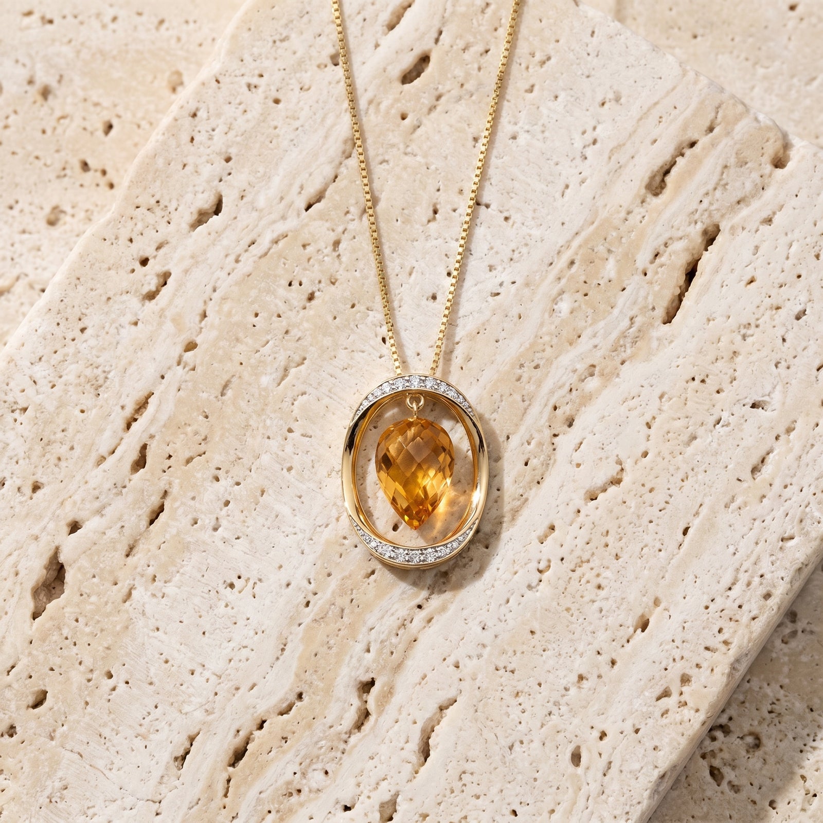 Yellow Gold Pendant Necklace Green Sapphire 10K — Tecla