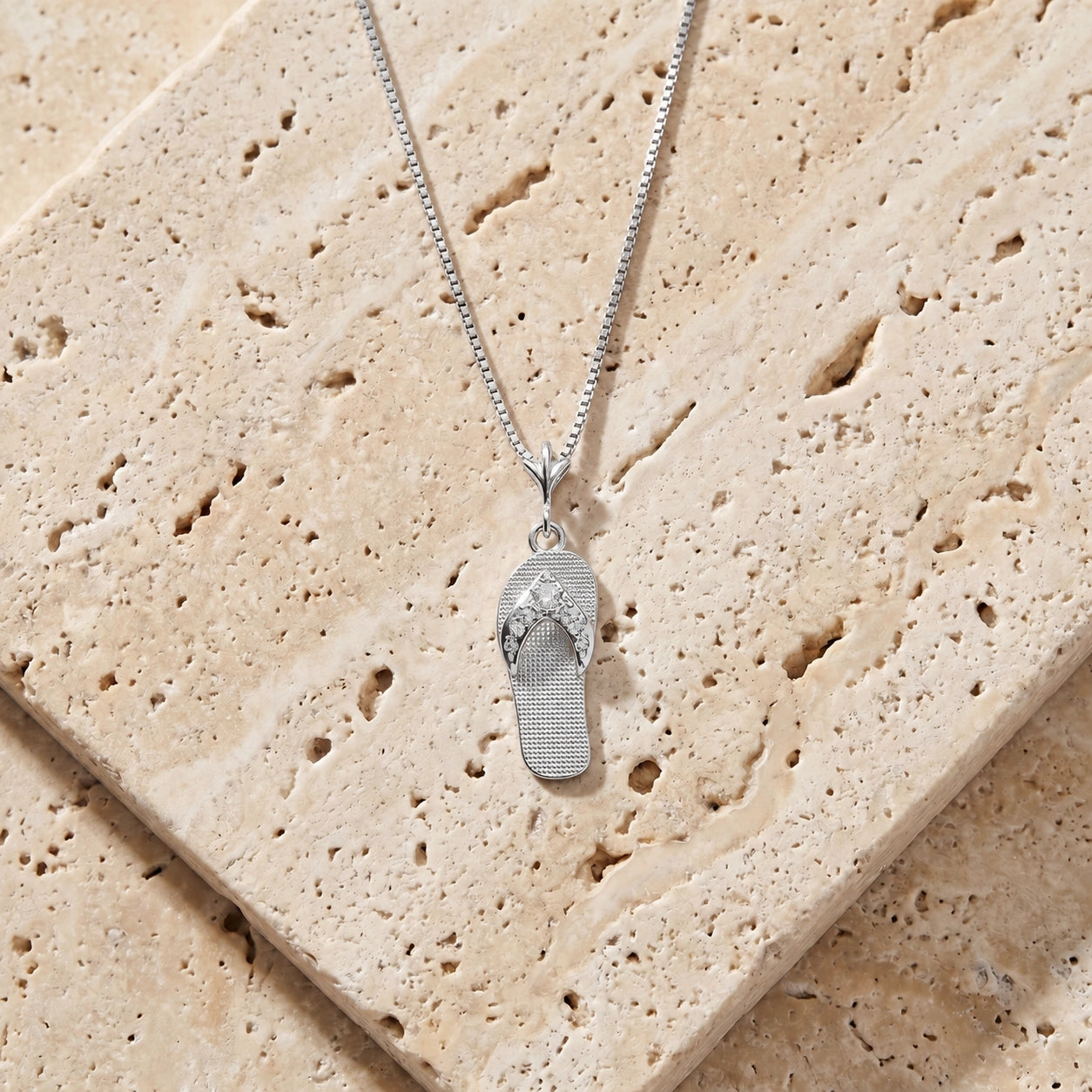 White Gold Grace Pendant Necklace Diamond 10K — Giuditta