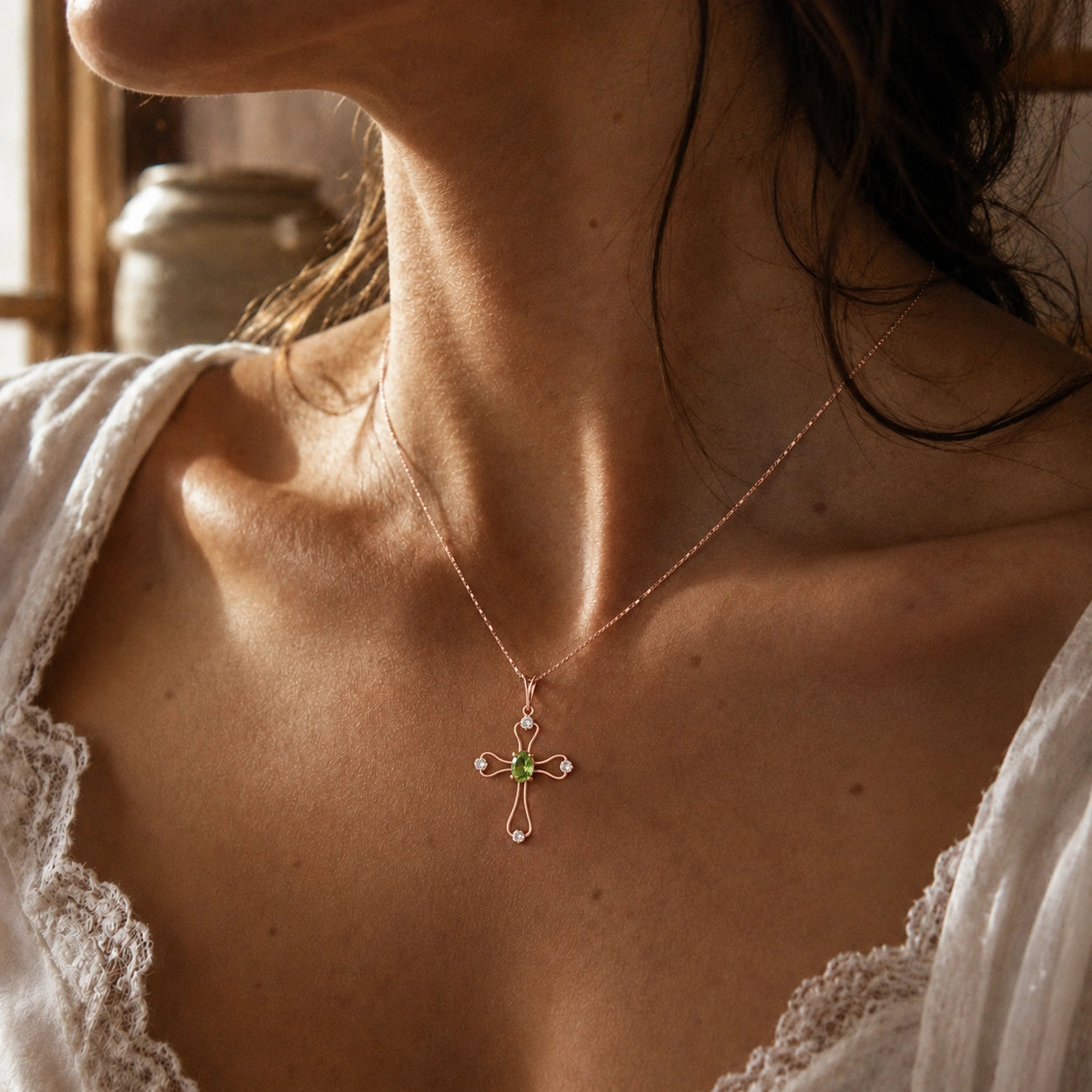 Rose Gold Rose Pendant Necklace Peridot 10K — Pia