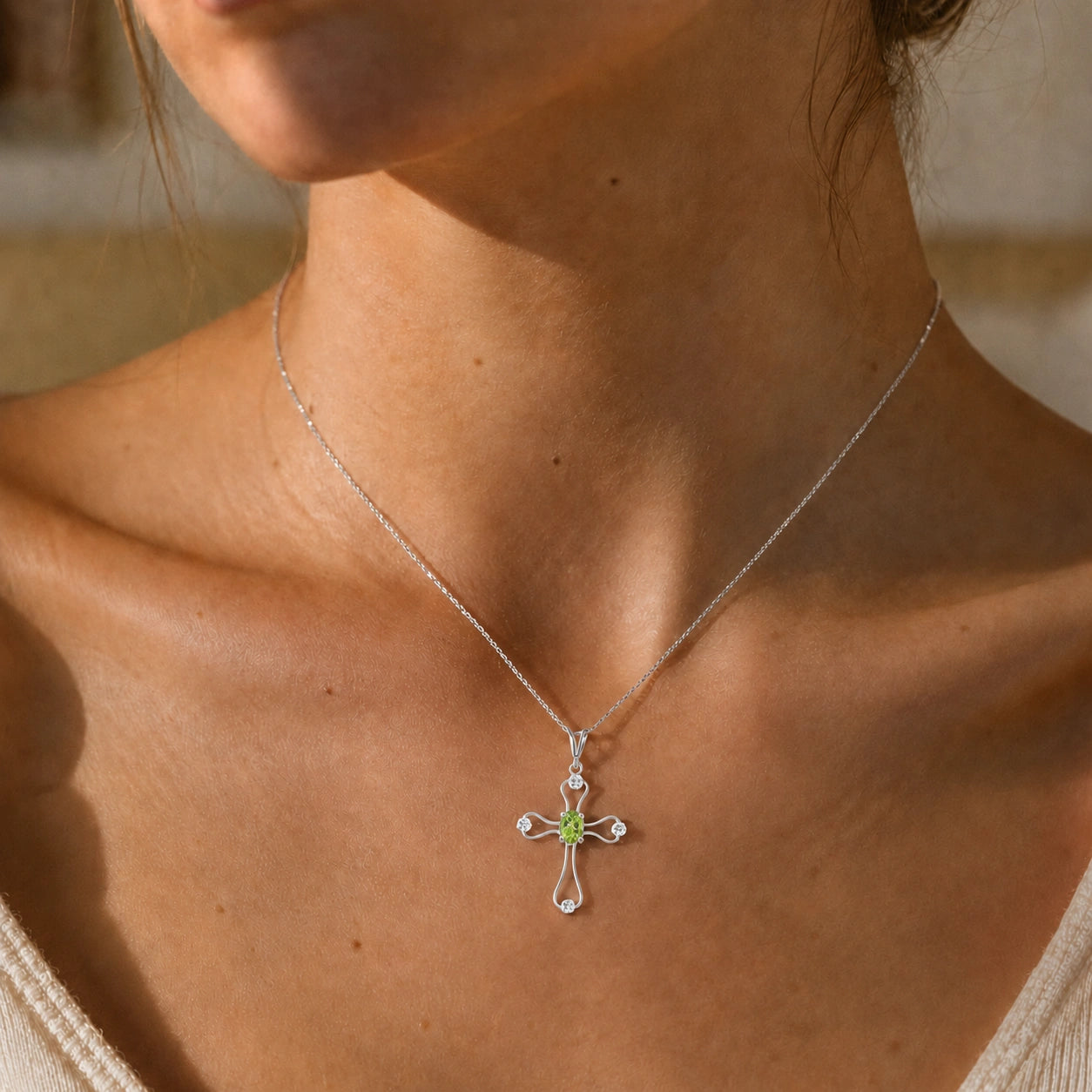 White Gold Rose Pendant Necklace Peridot 10K — Pia