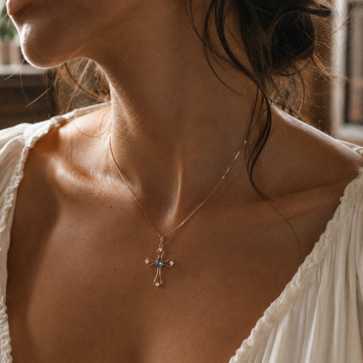 Rose Gold Rose Pendant Necklace Blue Topaz 10K — Pia