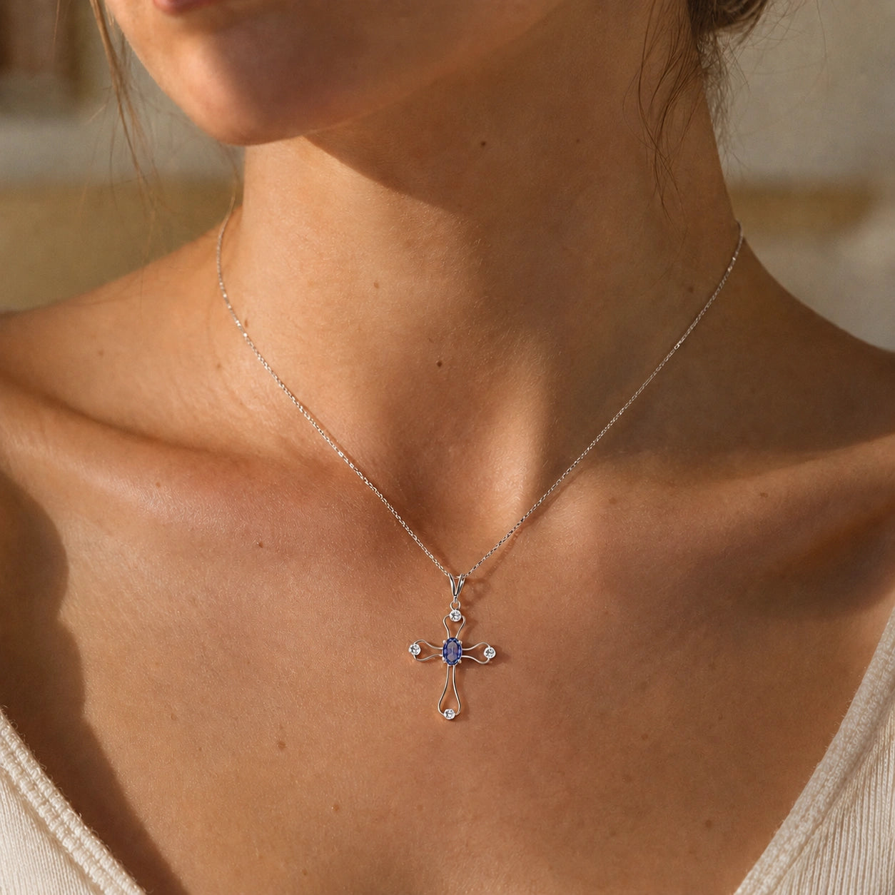 White Gold Rose Pendant Necklace Tanzanite 10K — Pia