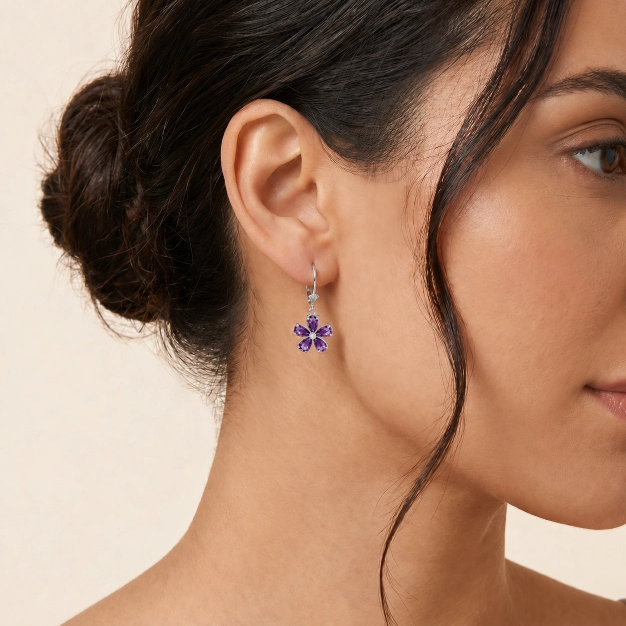 White Gold Belle Earrings Amethyst 10K — Celeste
