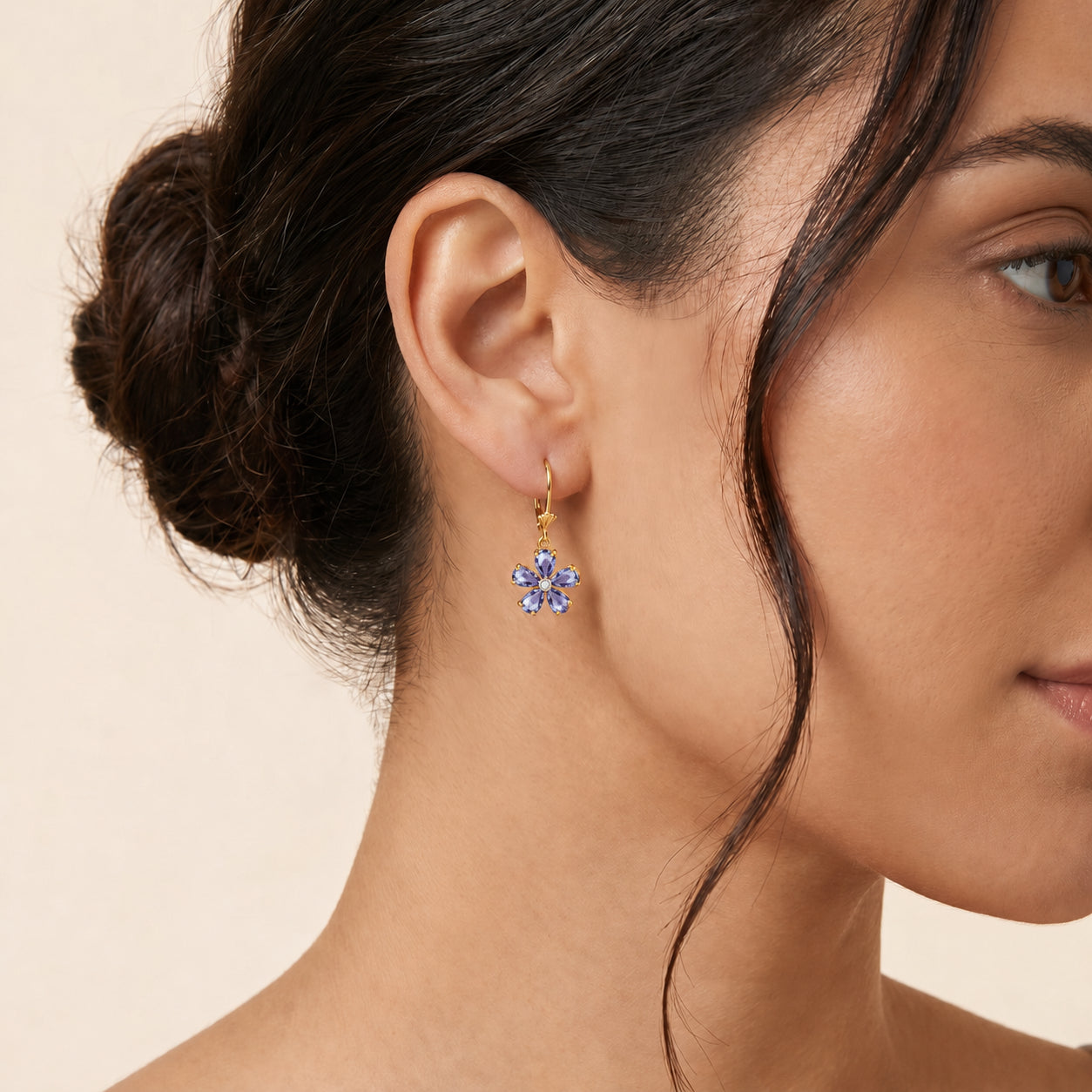 Yellow Gold Belle Earrings Garnet 10K — Celeste