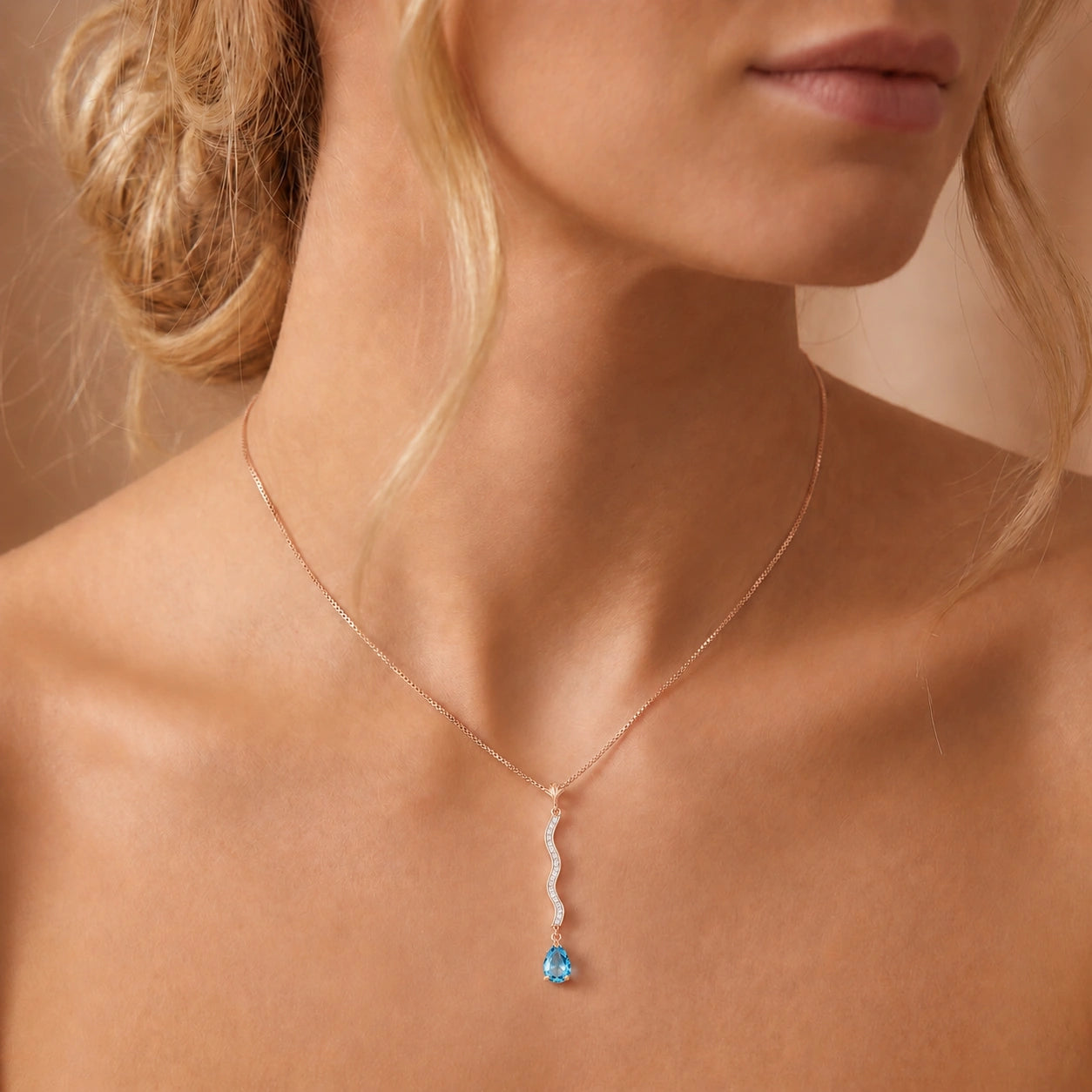 Rose Gold Heritage Necklace Blue Topaz 10K — Aurora