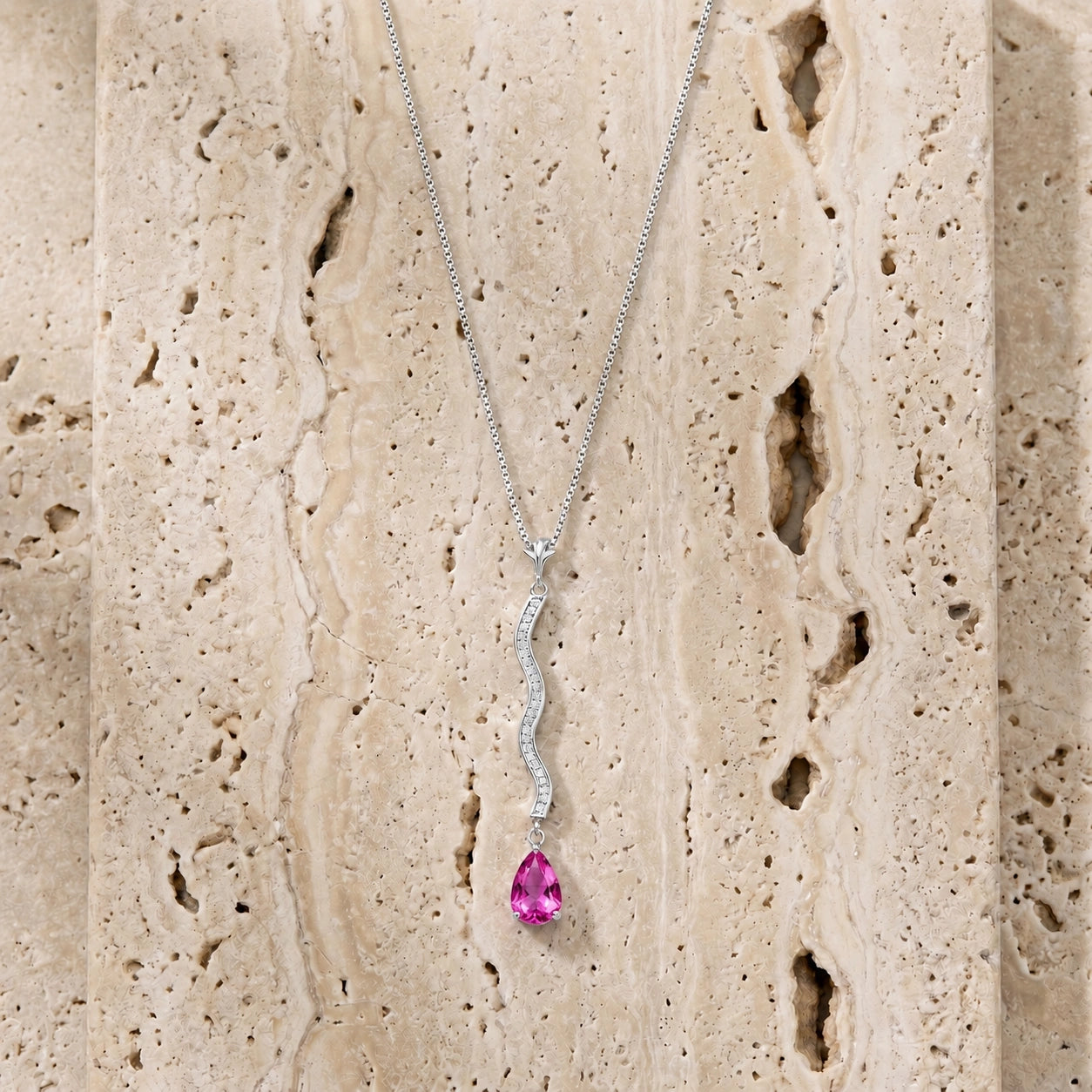 White Gold Heritage Necklace Pink Topaz 10K — Aurora