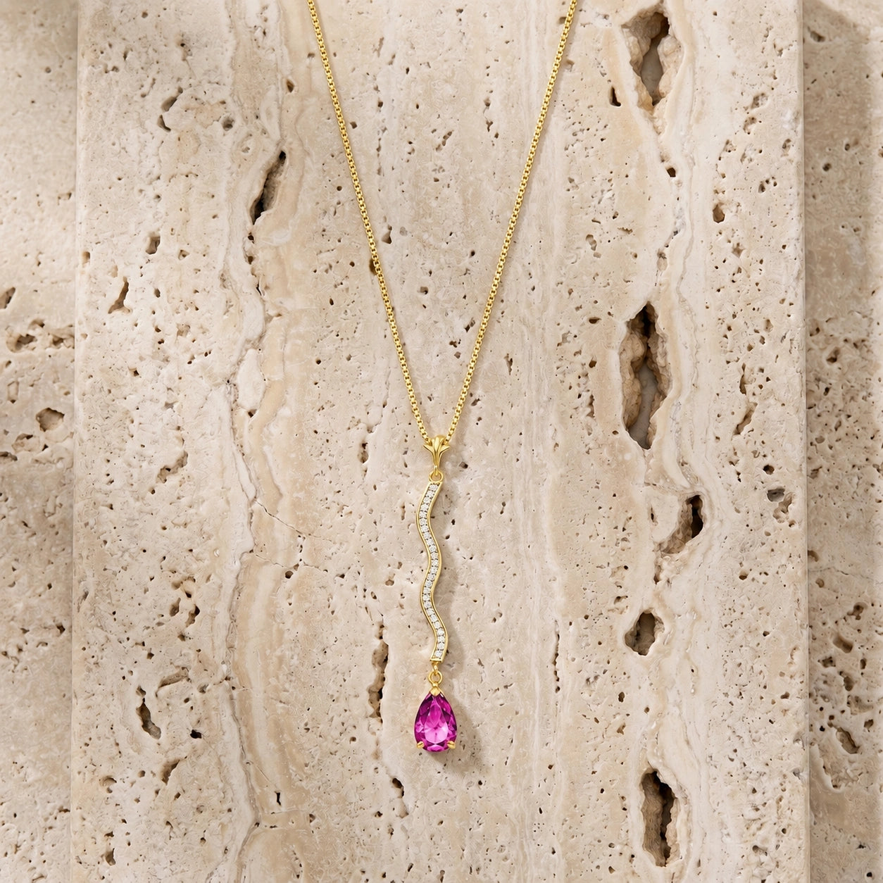 Yellow Gold Heritage Necklace Pink Topaz 10K — Aurora