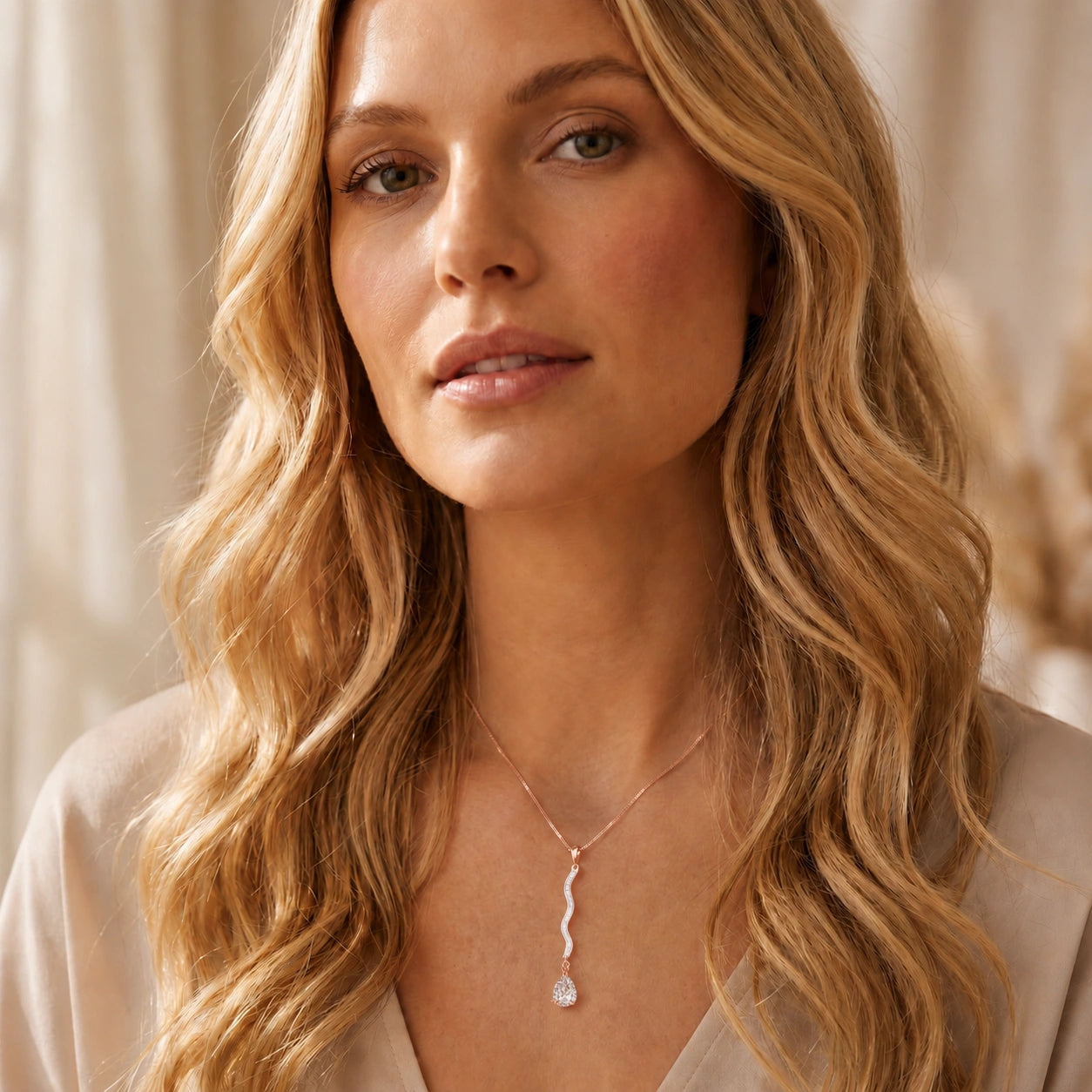 Rose Gold Heritage Necklace White Topaz 10K — Aurora