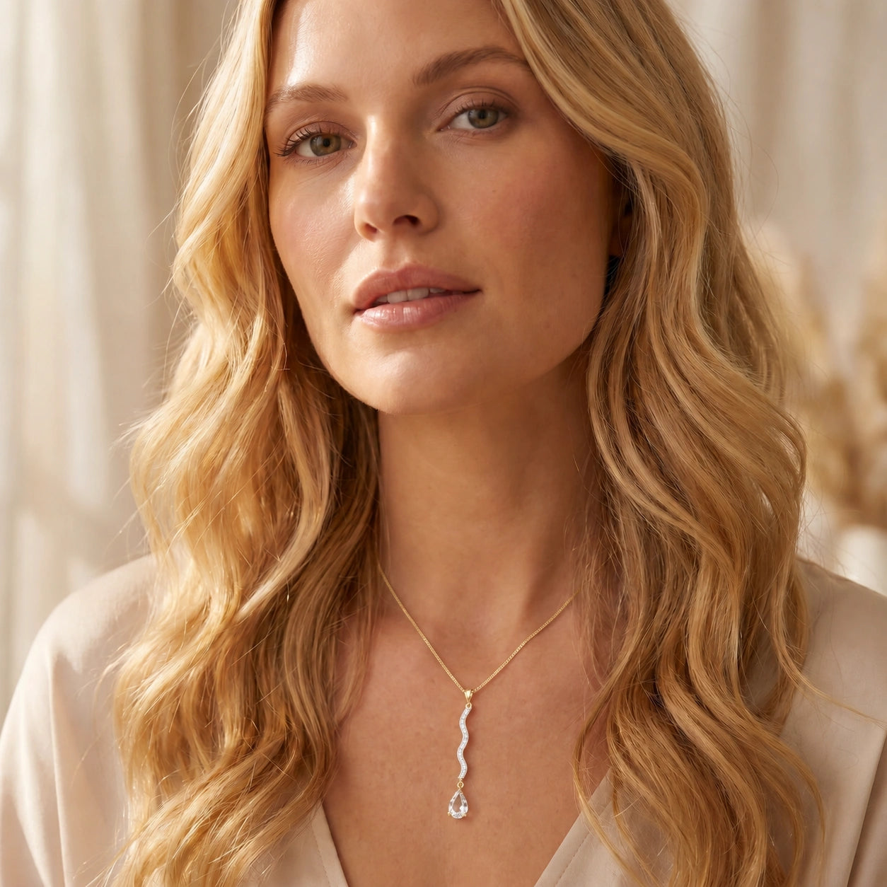 Yellow Gold Heritage Necklace White Topaz 10K — Aurora