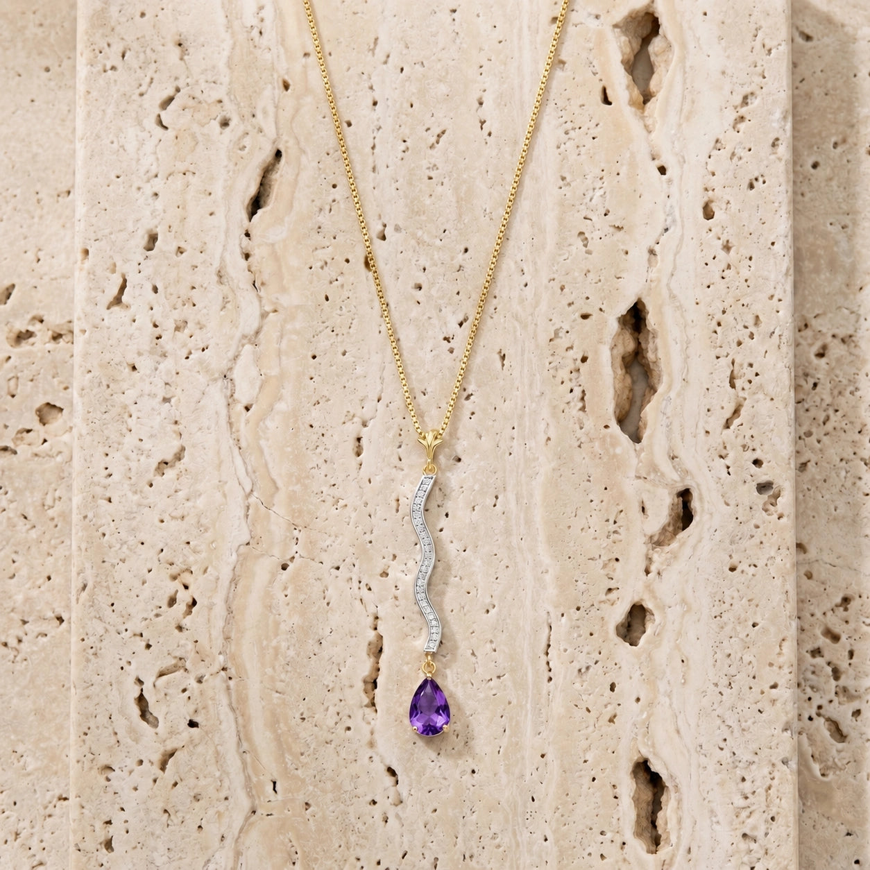 Yellow Gold Heritage Necklace Amethyst 10K — Aurora