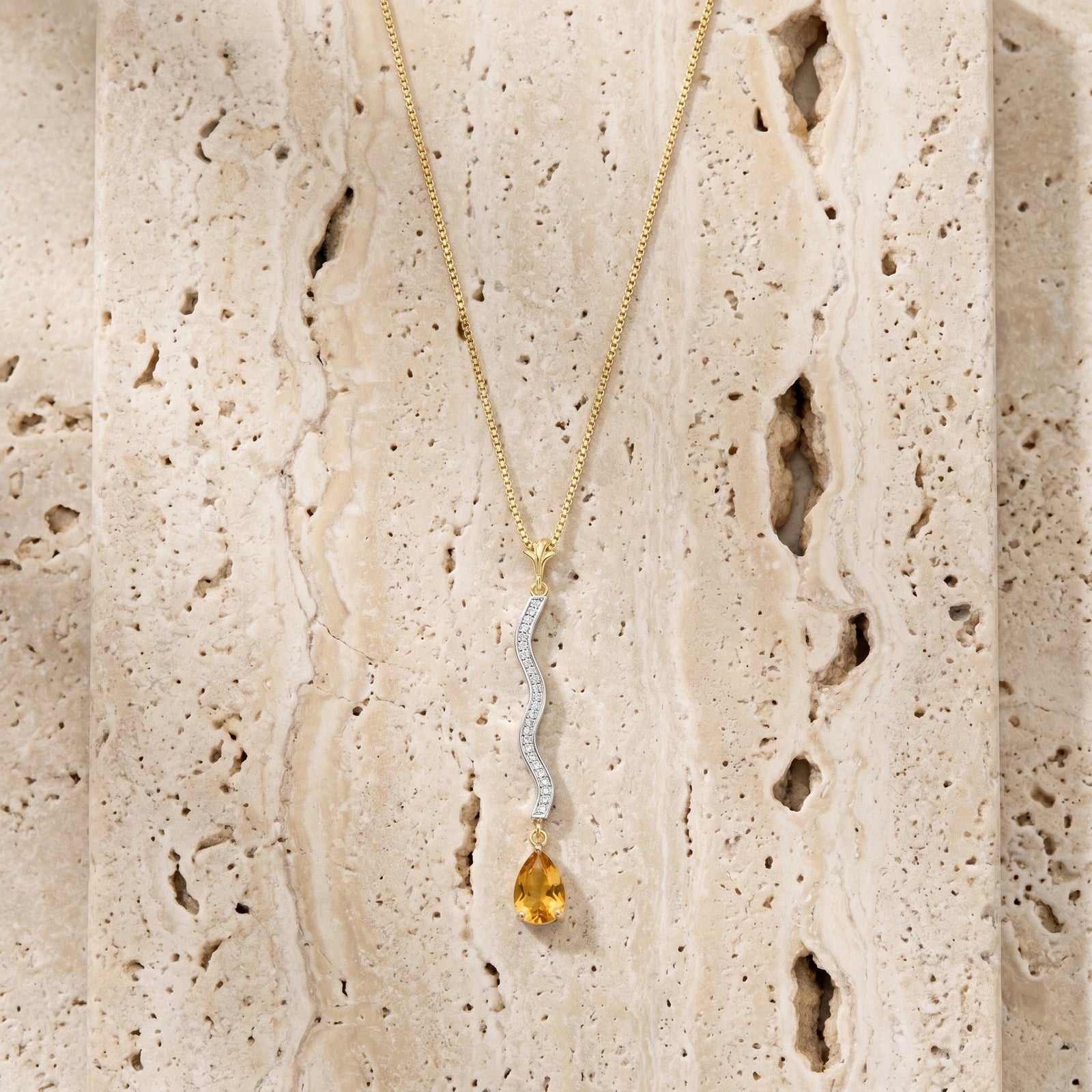 Yellow Gold Heritage Necklace Citrine 10K — Aurora