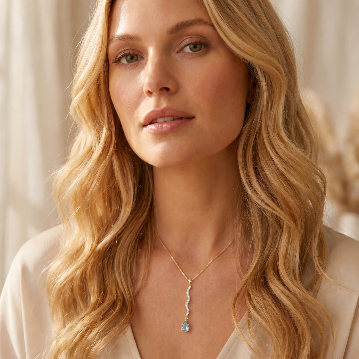 Yellow Gold Heritage Necklace Aquamarine 10K — Aurora