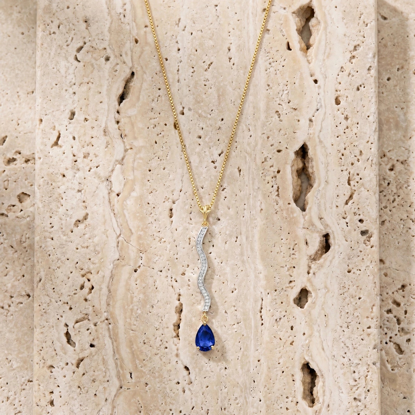 Yellow Gold Heritage Necklace Sapphire 10K — Aurora