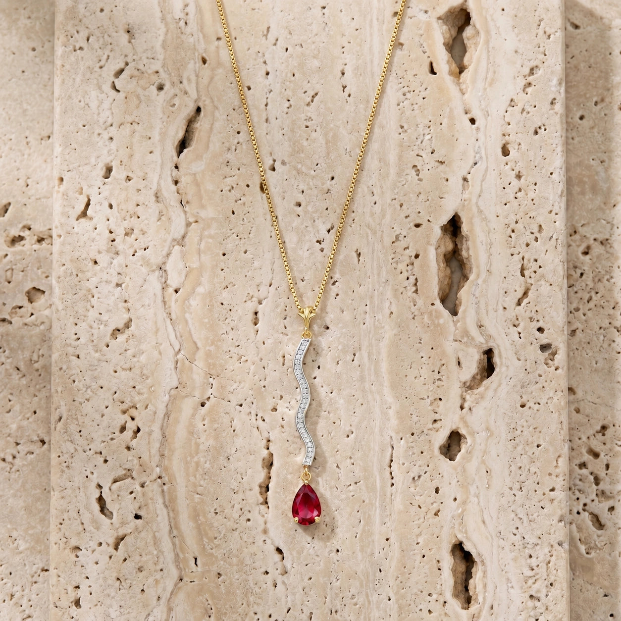 Yellow Gold Heritage Necklace Ruby 10K — Aurora