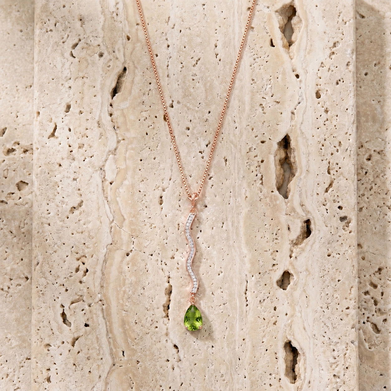 Rose Gold Heritage Necklace Peridot 10K — Aurora