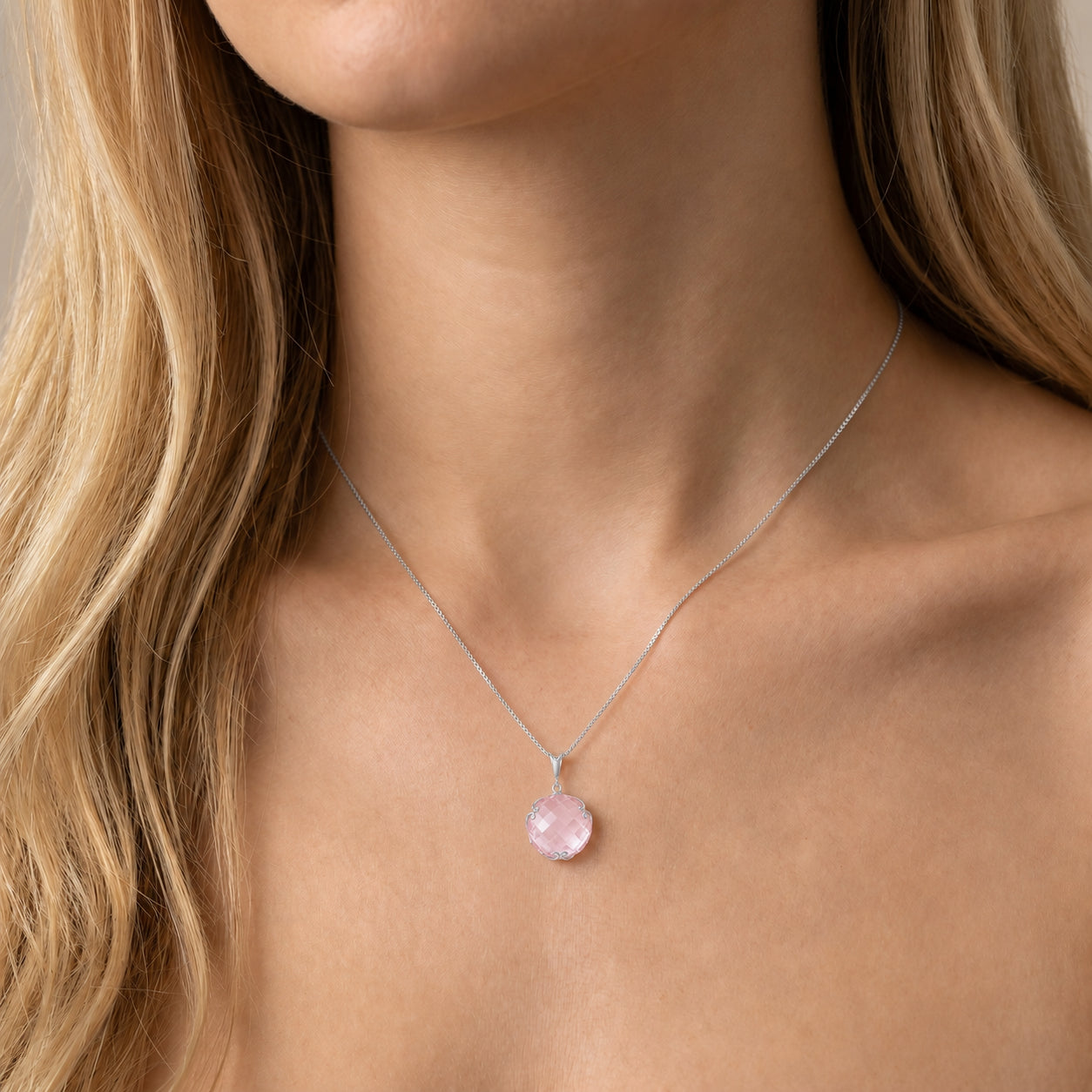 White Gold Grace Pendant Necklace Sapphire 10K — Fabrizia