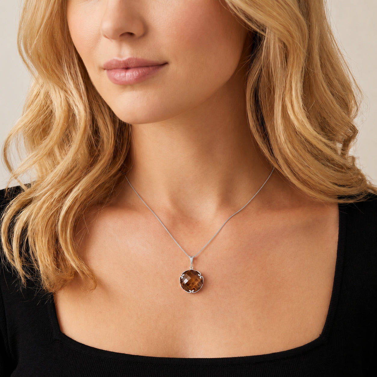White Gold Grace Pendant Necklace White Topaz 10K — Fabrizia