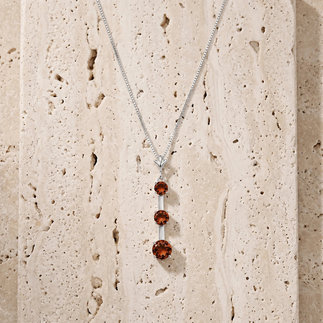 White Gold Garnet — Quintina