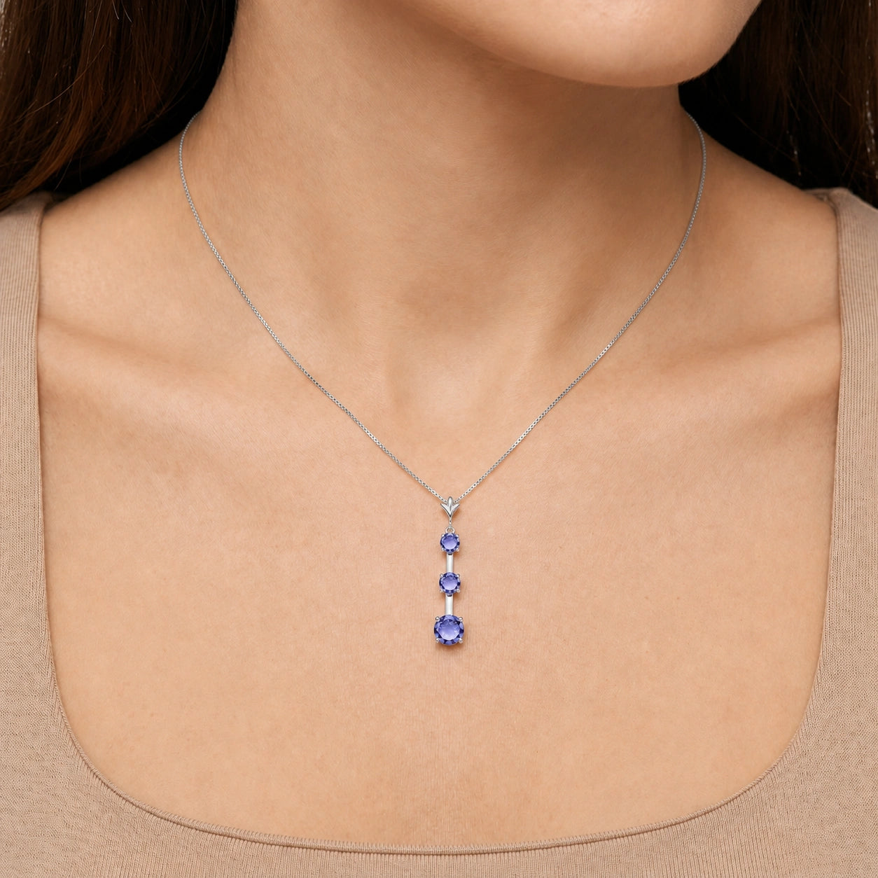 White Gold Tanzanite — Quintina