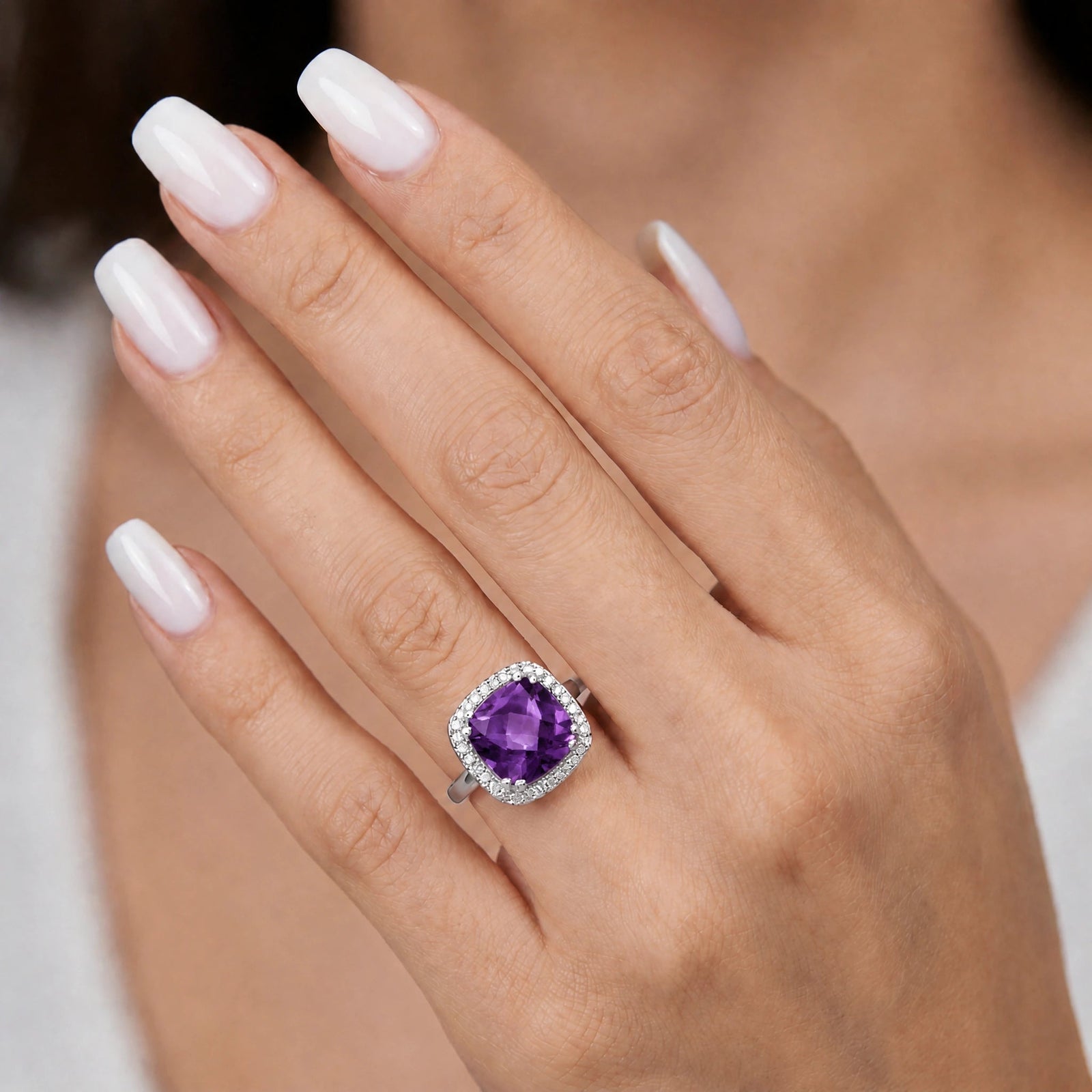 White Gold Amethyst & Diamond — Regina