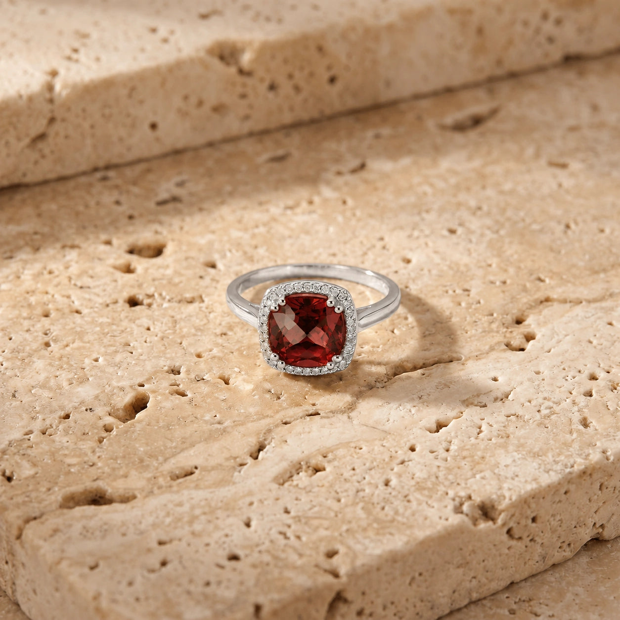 White Gold Garnet & Diamond — Regina