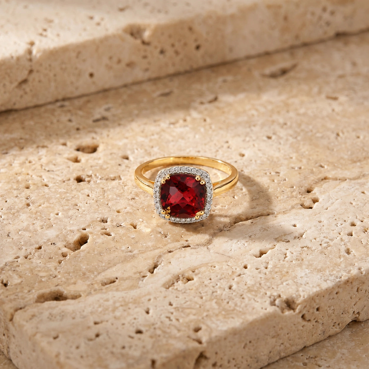 Yellow Gold Garnet & Diamond — Regina
