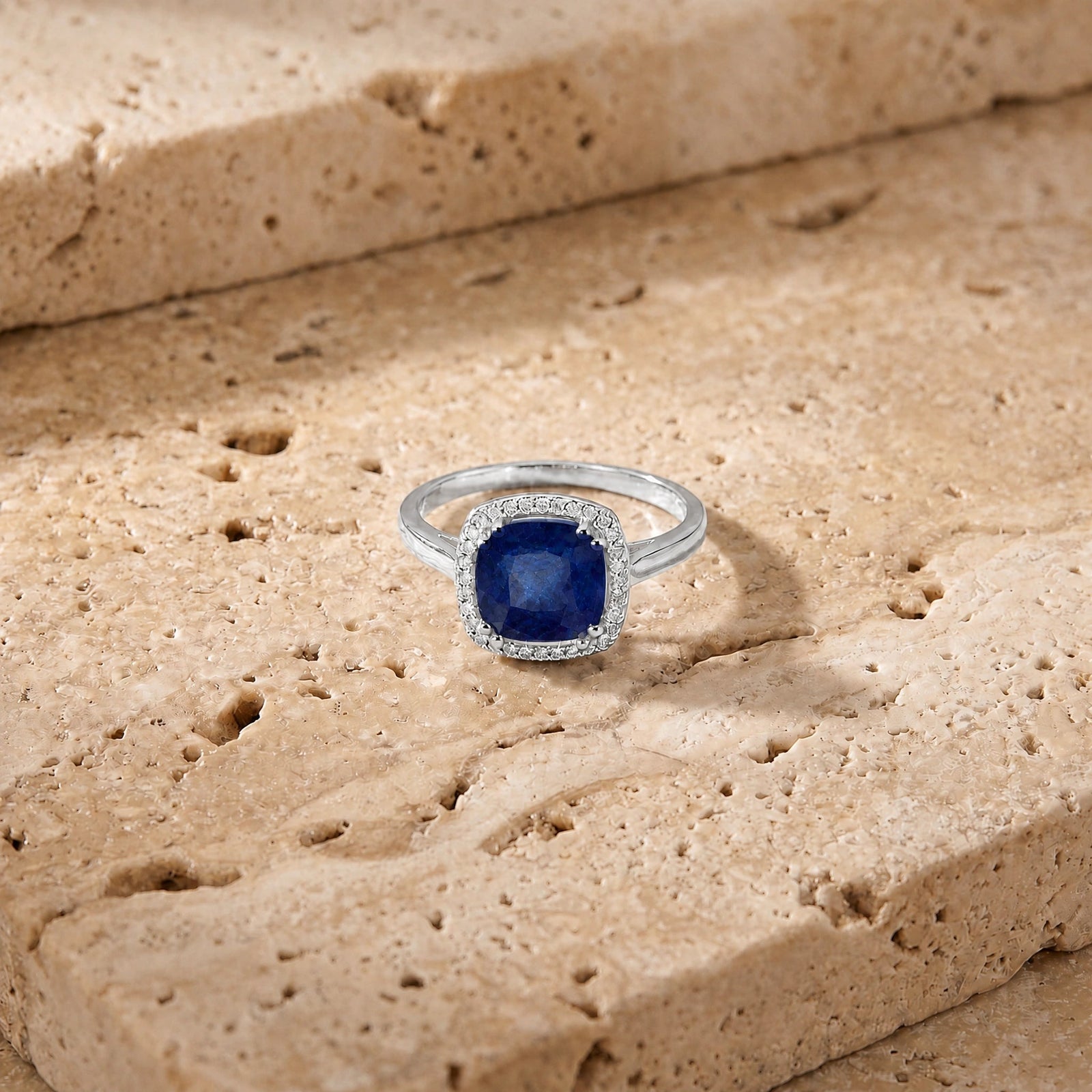 White Gold Sapphire & Diamond — Regina