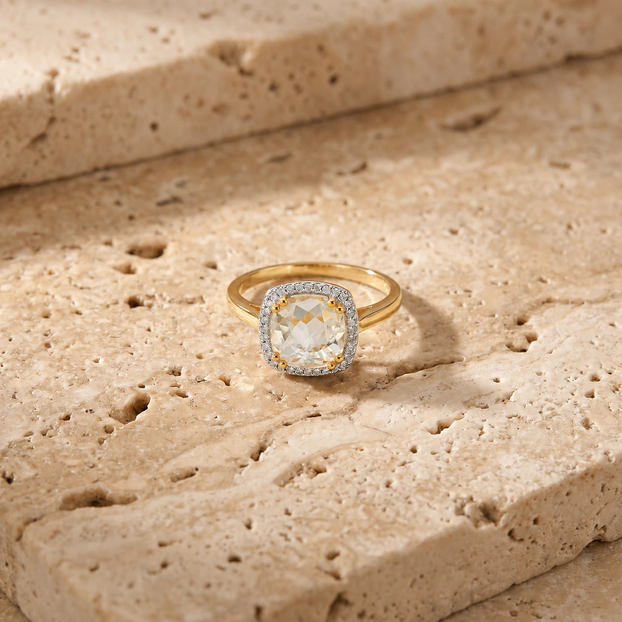 Yellow Gold White Topaz & Diamond — Regina