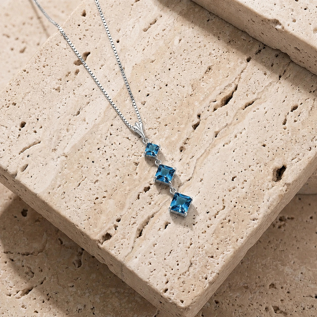 White Gold Blue Topaz — Riccarda