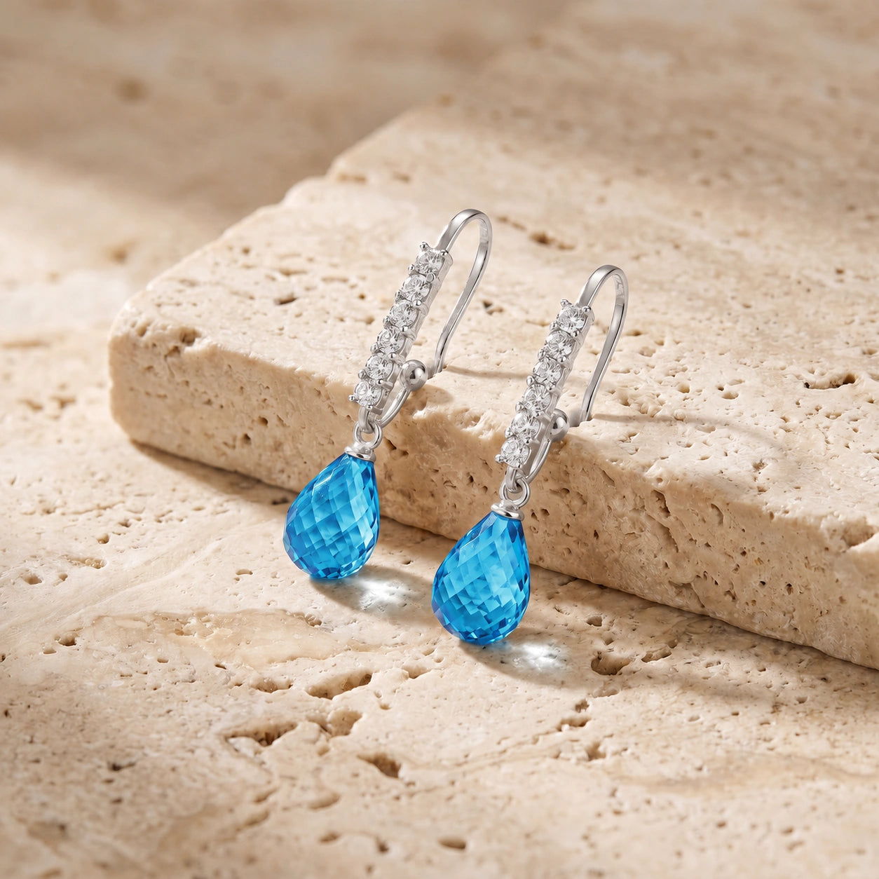 White Gold Diamond & Blue Topaz — Mariagiuliana