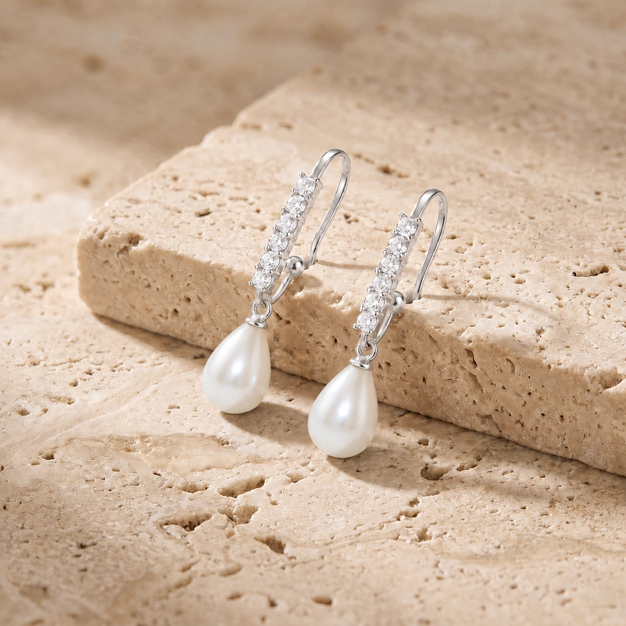 White Gold Diamond & Pearl — Mariagiuliana