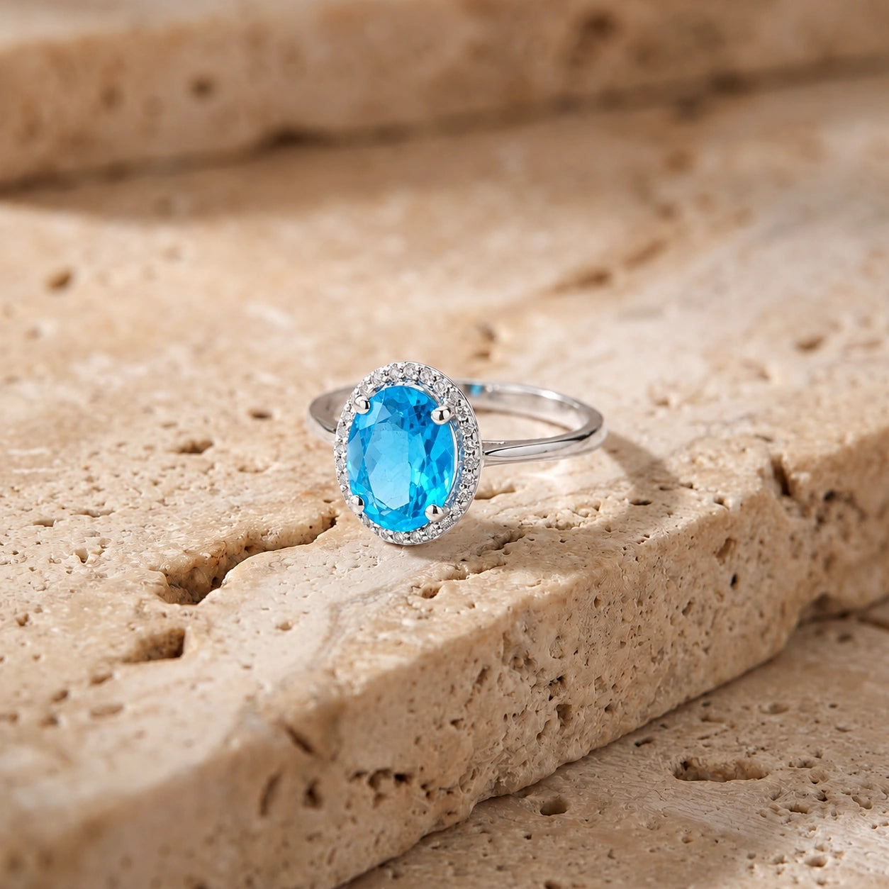 White Gold Diamond & Blue Topaz — Diodata
