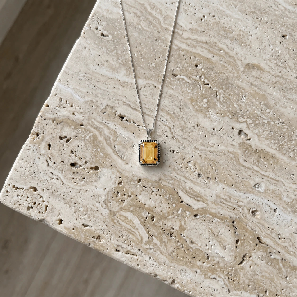 White Gold Pendant Necklace Citrine 10K — Cinzia