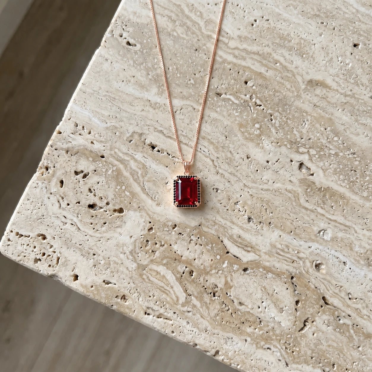 Rose Gold Pendant Necklace Garnet 10K — Cinzia