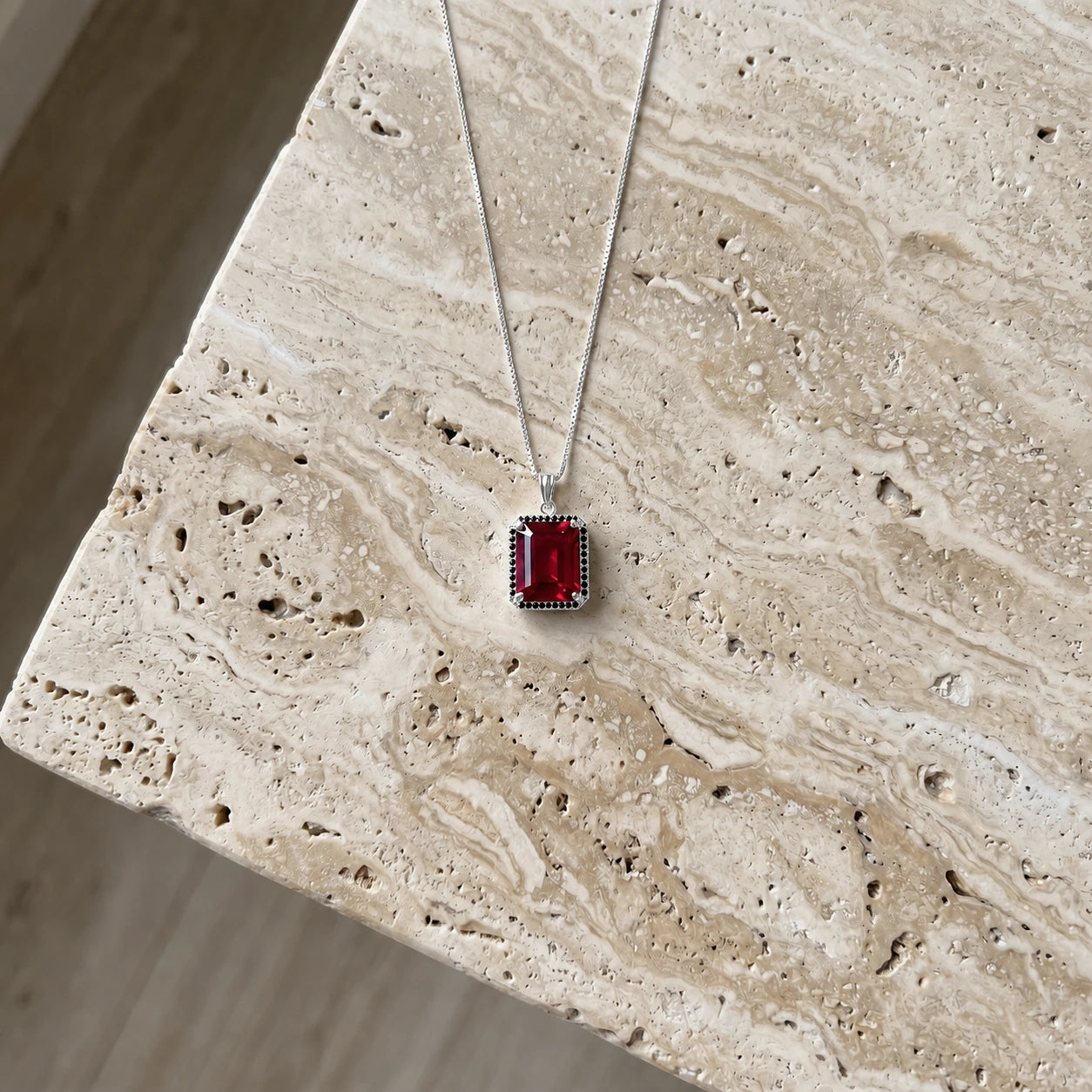 White Gold Pendant Necklace Garnet 10K — Cinzia