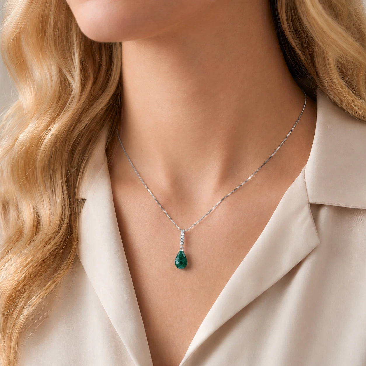 White Gold Pendant Necklace Sapphire 10K — Cinzia