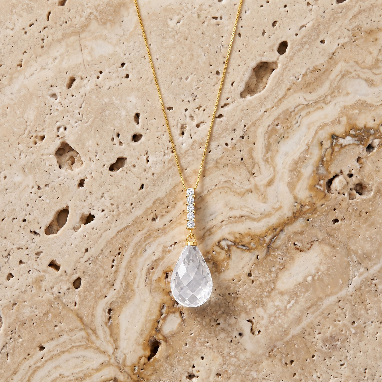 Yellow Gold Pendant Necklace White Topaz 10K — Cinzia